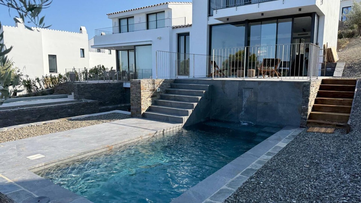 Cadaques Villa | Architect-designed villa - 4 waterfront suites with private pool