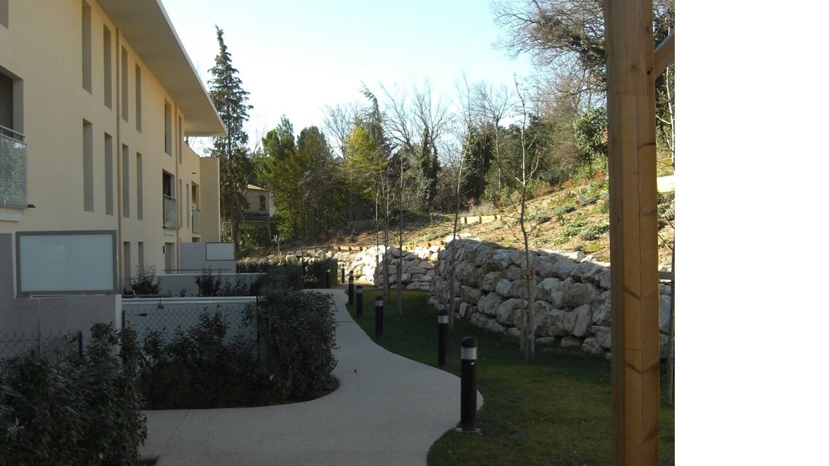 Nord Condo | Architect's residence 2 minutes from the plane tree countryside