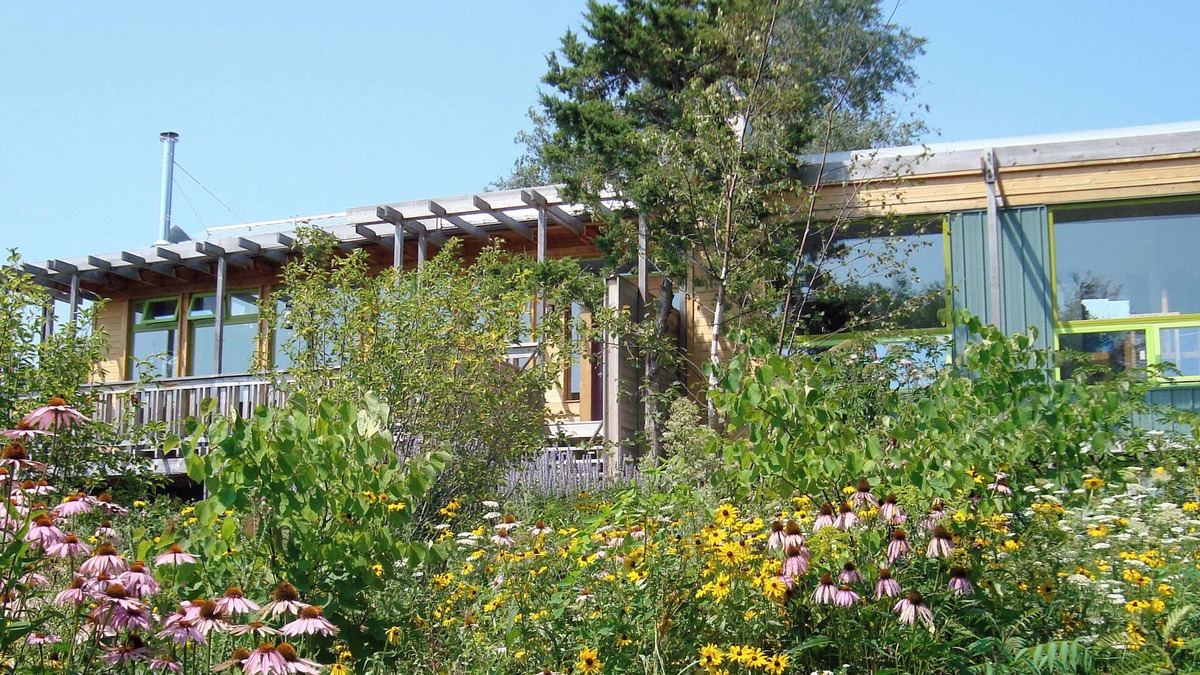 Cramahe House | Architectural gem on 30 acres, rolling hills, 2 hrs from Toronto.