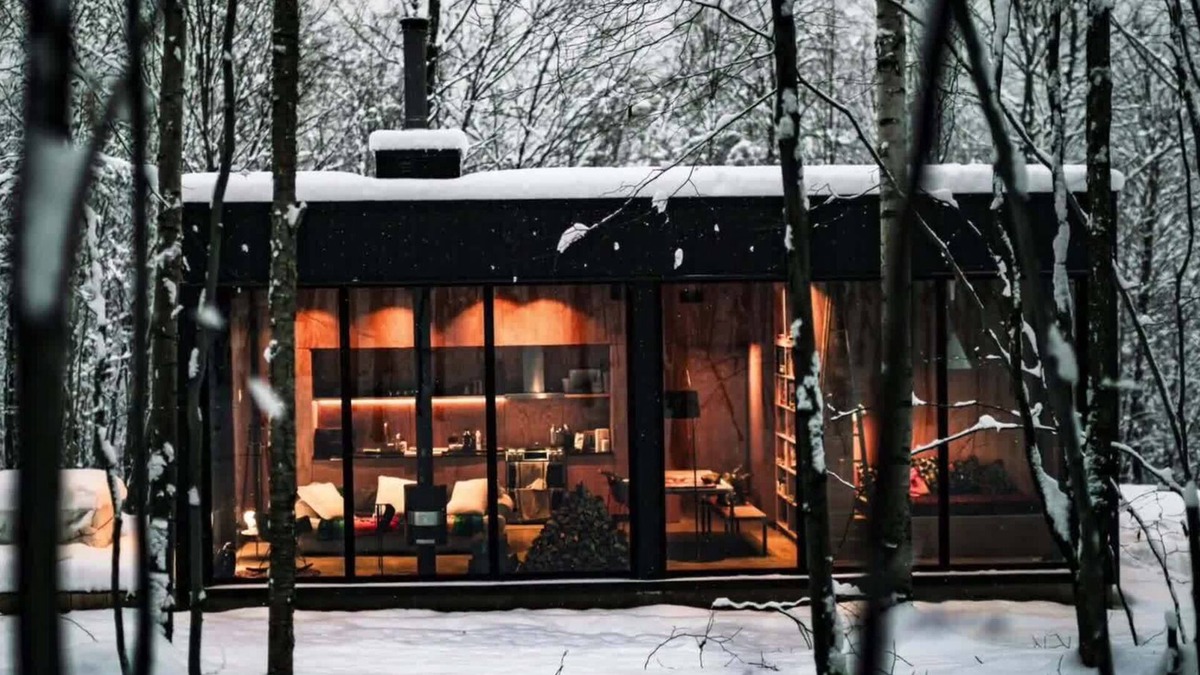 Potton Ski Chalet | Architectural Glass cabin
