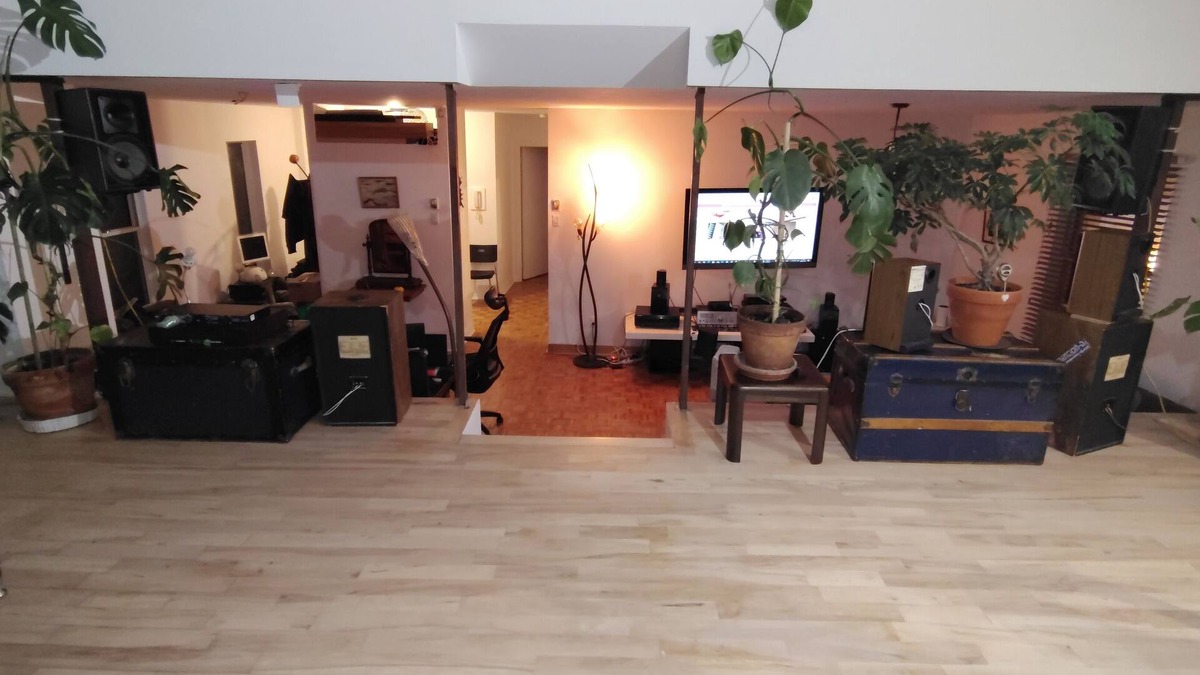 Gay Village Apartment | Architectural Multi,-Level Loft Near Parc La Fontaine + bedrooms