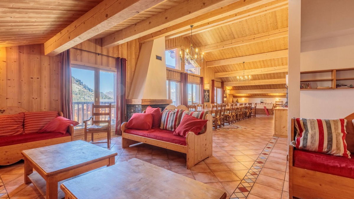 Arc-2000 Ski Chalet | Arcs 2000: 32 people, entire chalet with Mont Blanc view and close to the slopes