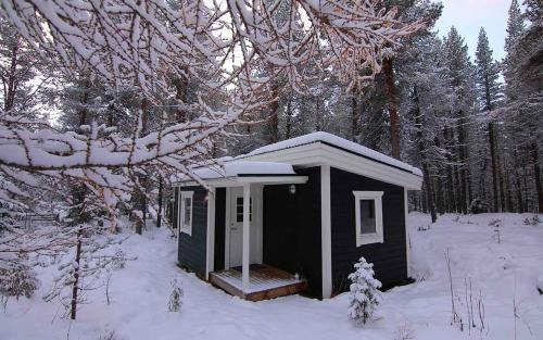 Jukkasjarvi Cabin | Arctic Island - Remote island, reachable only by boat or snowmobile