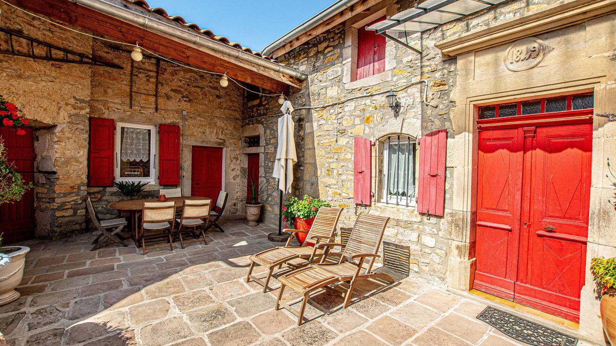 Vesseaux House | Ardéchoise stone house with character private pool 6-8 pers
