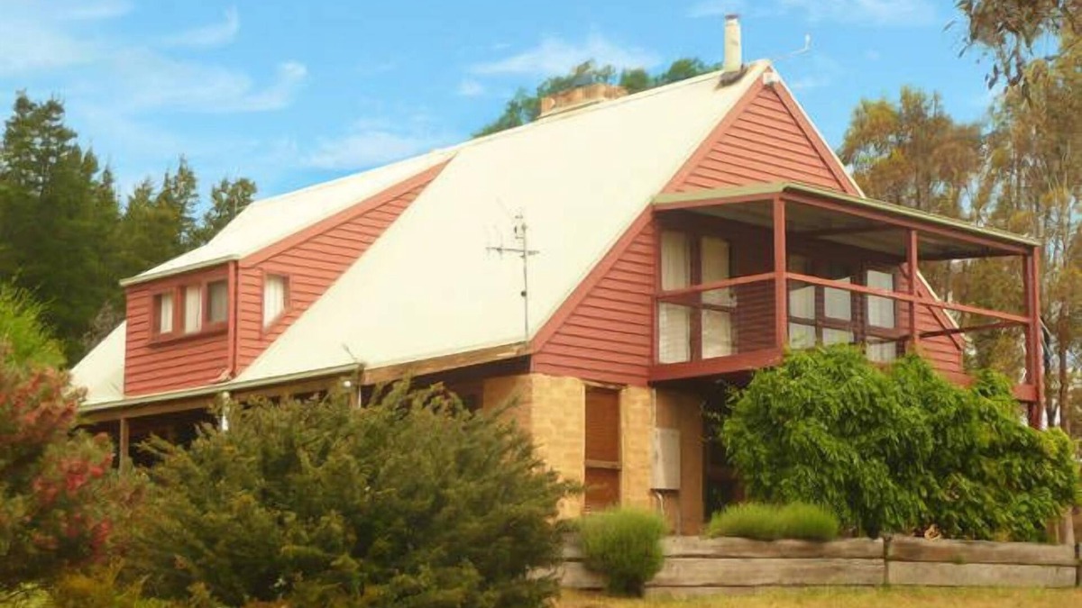 Guildford Other | Arda Cluggen - Near Daylesford