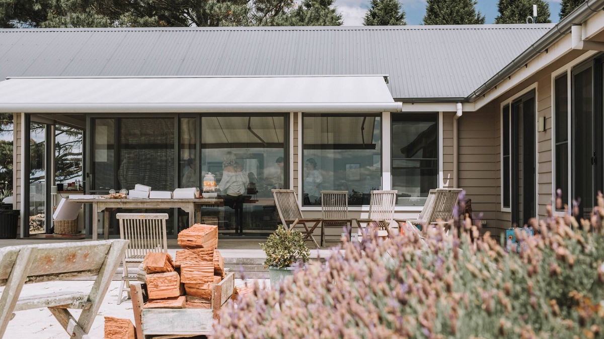 High Range House | Ardmoir Cottage - Stunning cottage with surround views of the Southern Highlands