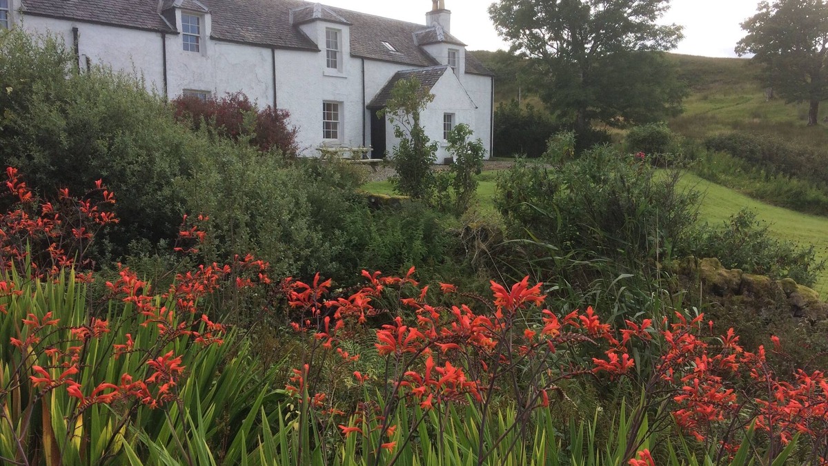 Lerags Cottage | Ardnadrochet Cottage - Traditional Farm Cottage