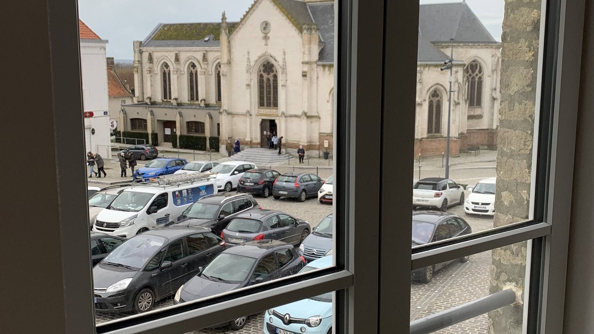 Ardres Apartment | Ardres Superbe f2 Neuf Hyper Centre rez de Jardin