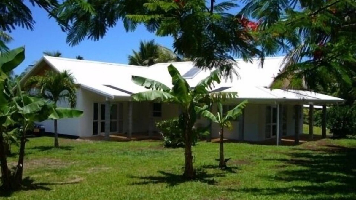Muri House | Are Meika (Banana House)