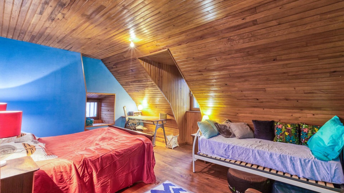 Menet House | Are you looking for seclusion and the tranquility of nature? Then Menet is the right place for you!