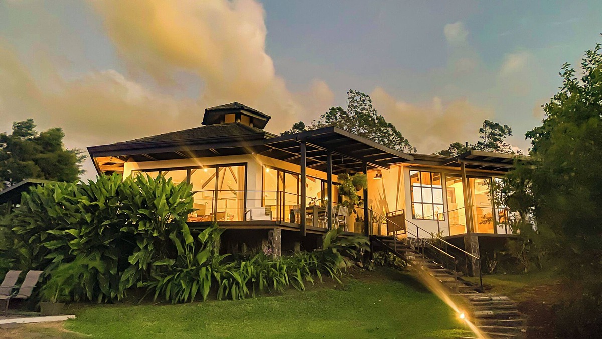 El Tanque House | Arenal Kabata Luxury Home Entire Valley View