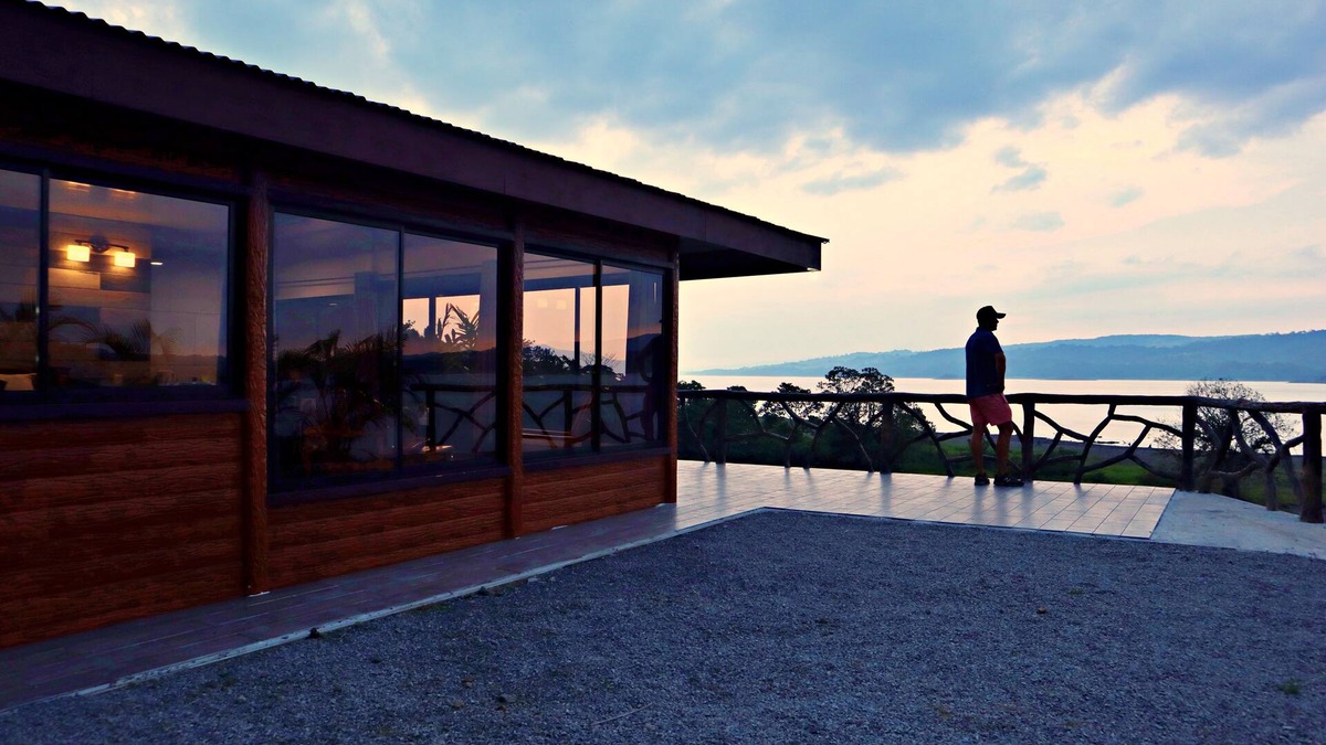 El Fosforo Cabin | Arenal Love Cabin, with volcano & lake views