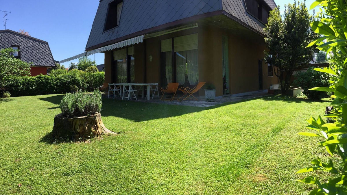 Arese House | Arese, beautiful Villa 5 minutes from metro Rho Fiera