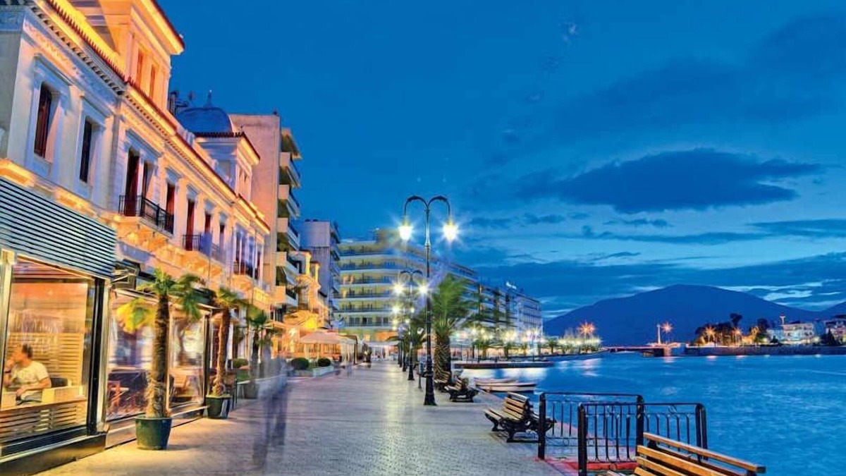 Khalkis Apartment | Arethousa City View Getaway - Chalkida's Cozy Gem