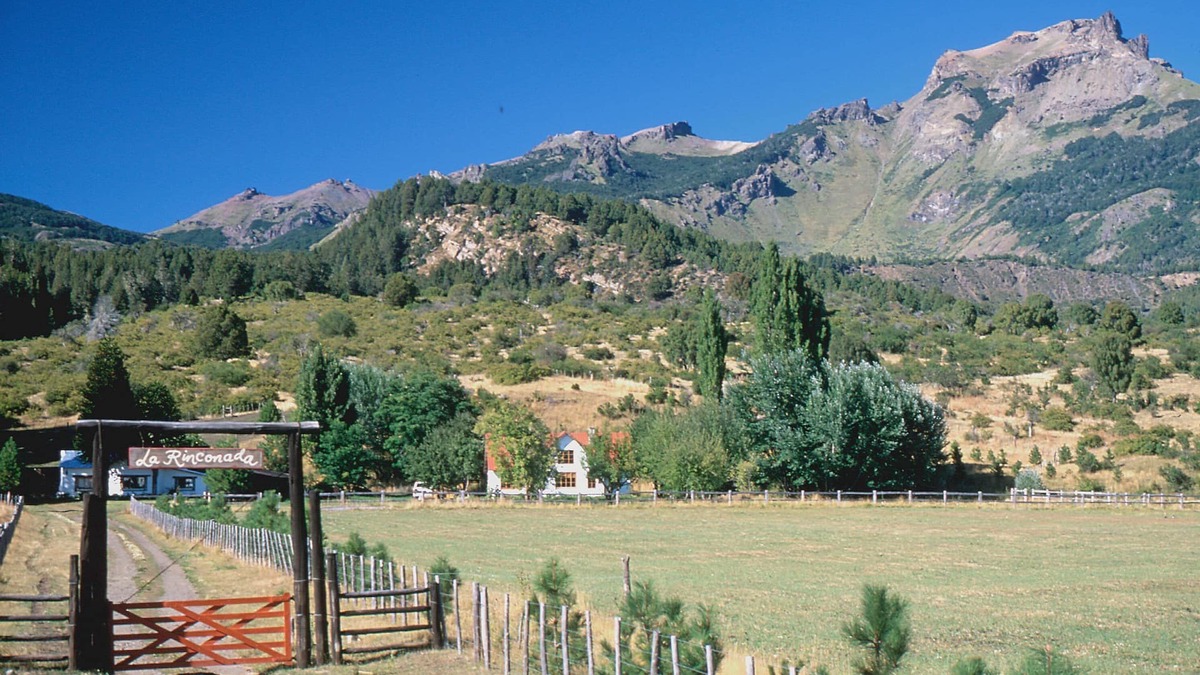 La Bolsa House | Argentina Patagonia Lake District Prime Fly Fishing Area Ranch
