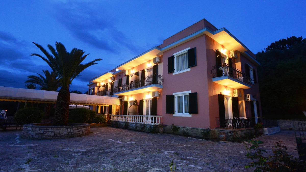 Perama Hotel | Argo Hotel