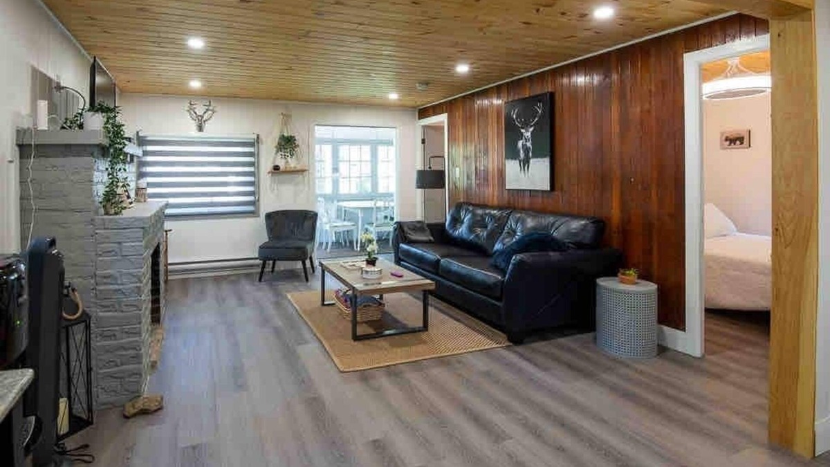 Isaacs Glen Cottage | Aries 2-Bedroom Fenelon Falls cottage