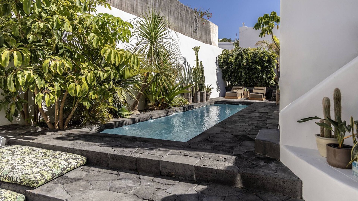 Megalochori Villa | Arithera Villa in Santorini