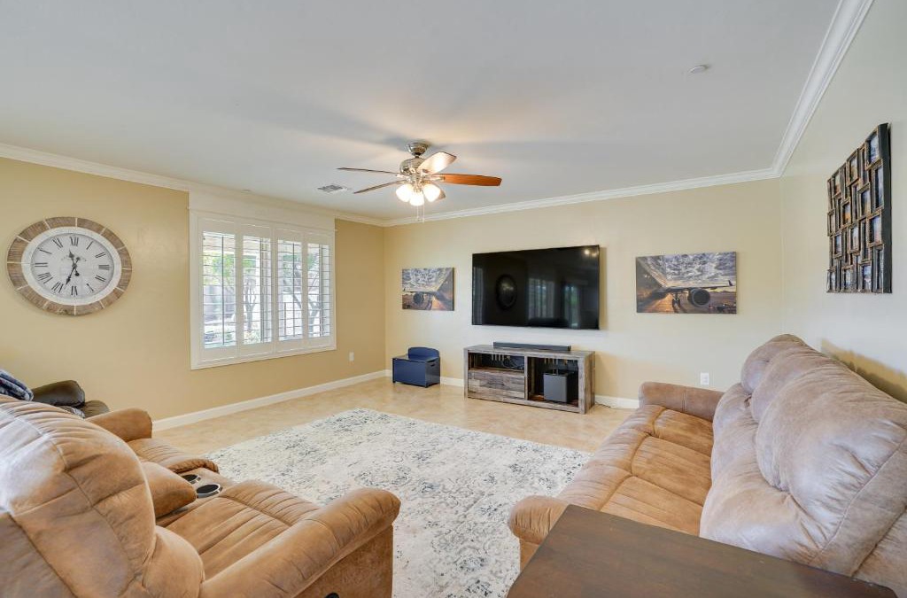 Corona de Tucson House | Arizona Vacation Rental with Patio and Grill!