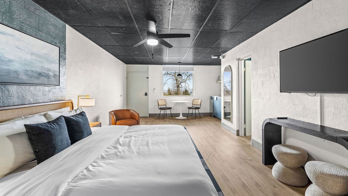 Prairie Creek Hotel | Arka Motel
