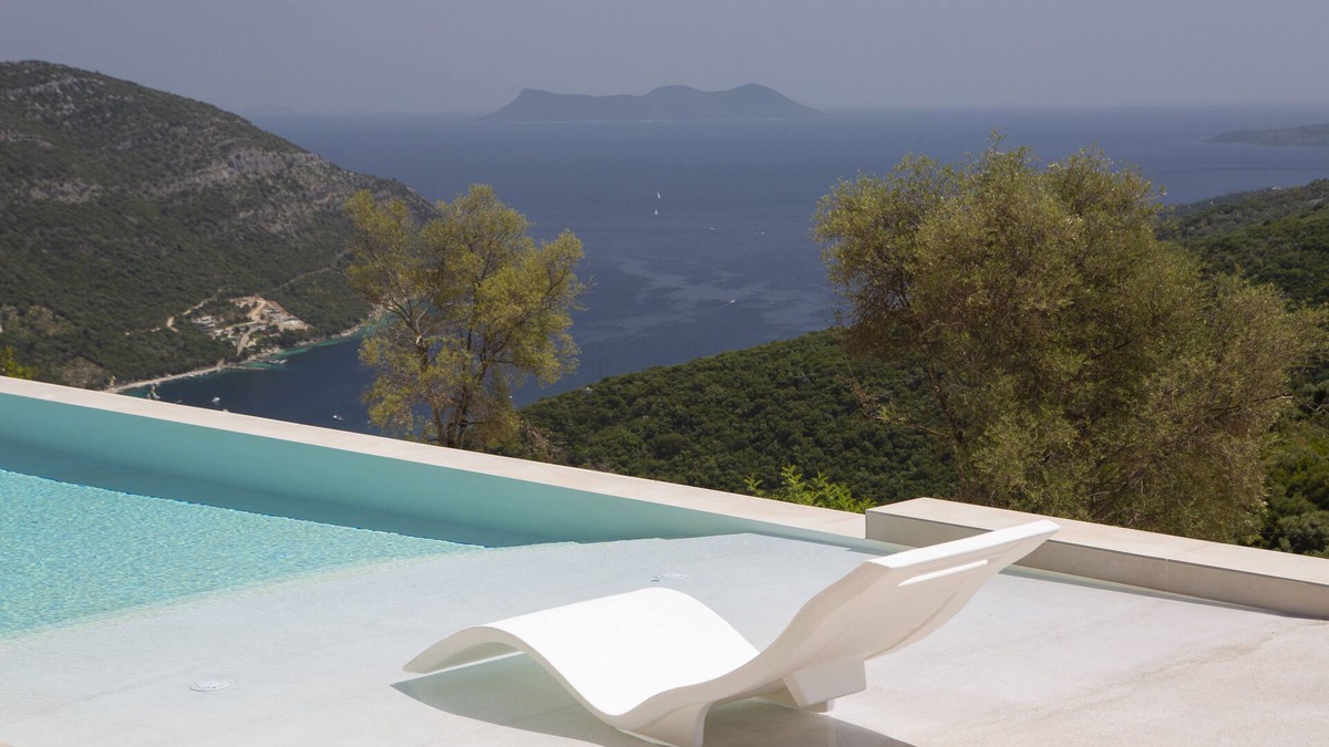 Fternon Villa | Armante Supreme Villas-Villa Ismini