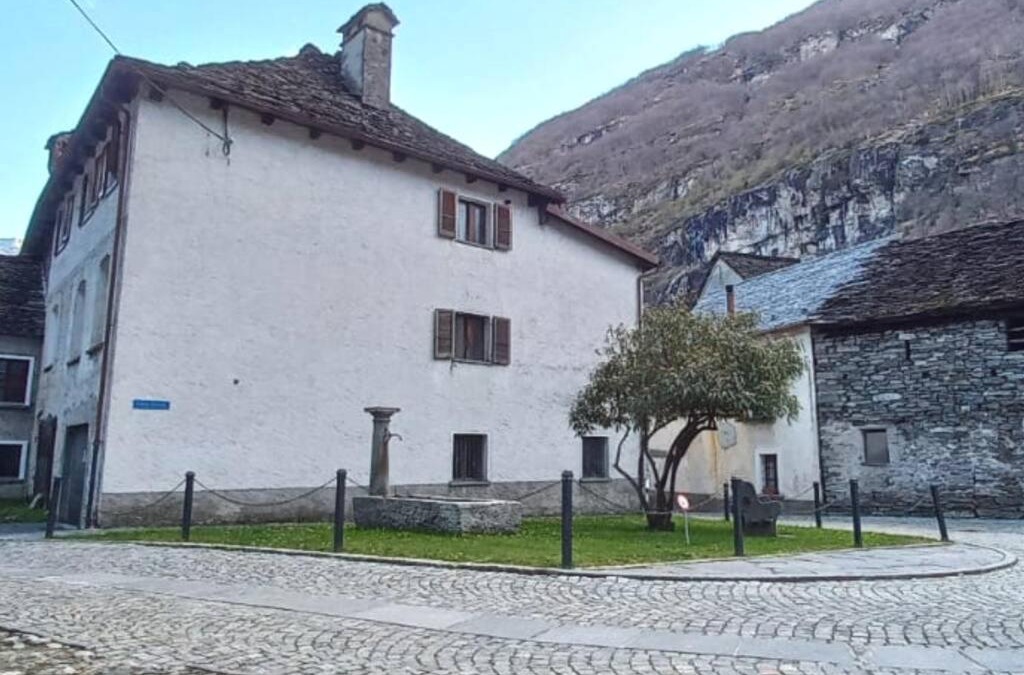 Foroglio Apartment | Armonia edificio storico del 1563.