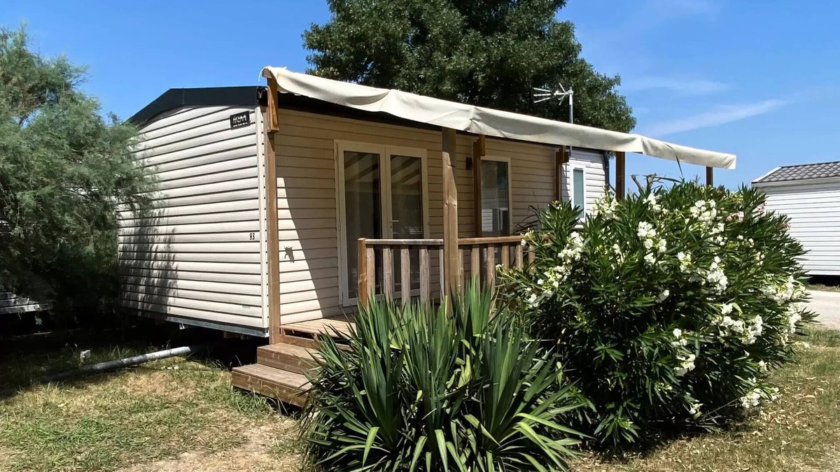 Villeneuve-les-Maguelone House | Arnel Campsite * - Mobile home Riviera Flower - 32m2 - 2 bedrooms 4 people