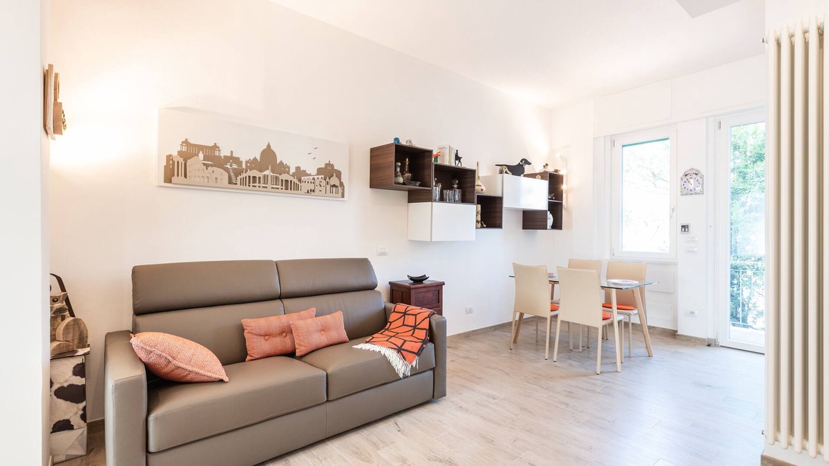 Gavinana Apartment | Arno Modern Apartment Lift & Free Parking Space
