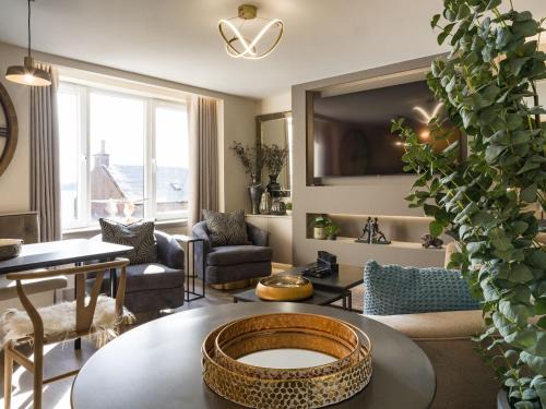 Isle of Arran House | Arran Shores Luxury Shorefront Apartment 8