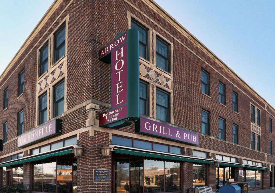 Broken Bow Hotel | Arrow Hotel