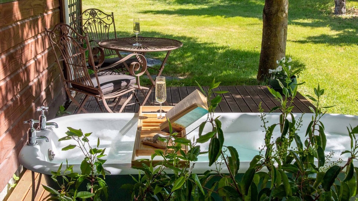 Arrowtown Cottage | Arrowtown - Country setting and easy walk to town