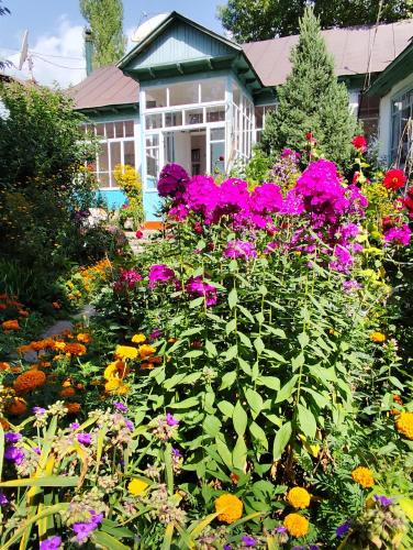 Kyrgyzstan Apartment | Arslanbob guest house Mamajanov