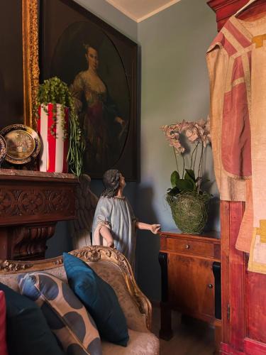 Villanovafranca House | Art action room