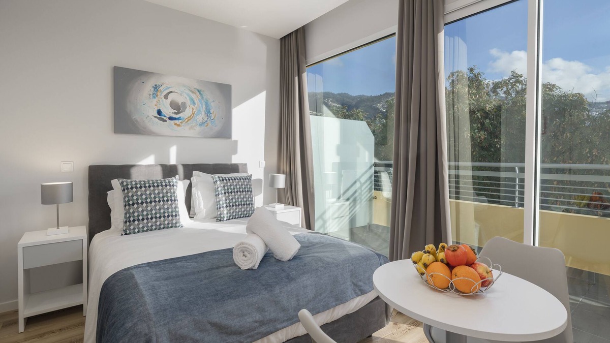 Sao Goncalo Apartment | Art Deco Apartments - 3A