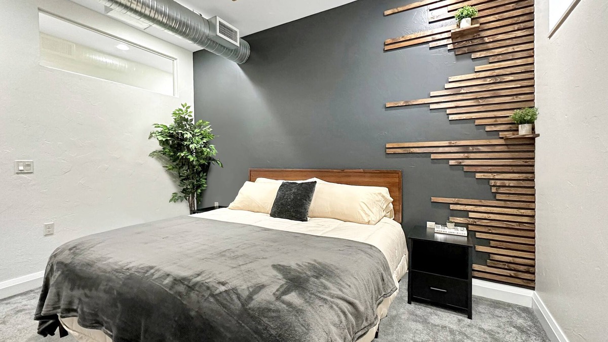 Fond du Lac Condo | Art District Loft 14