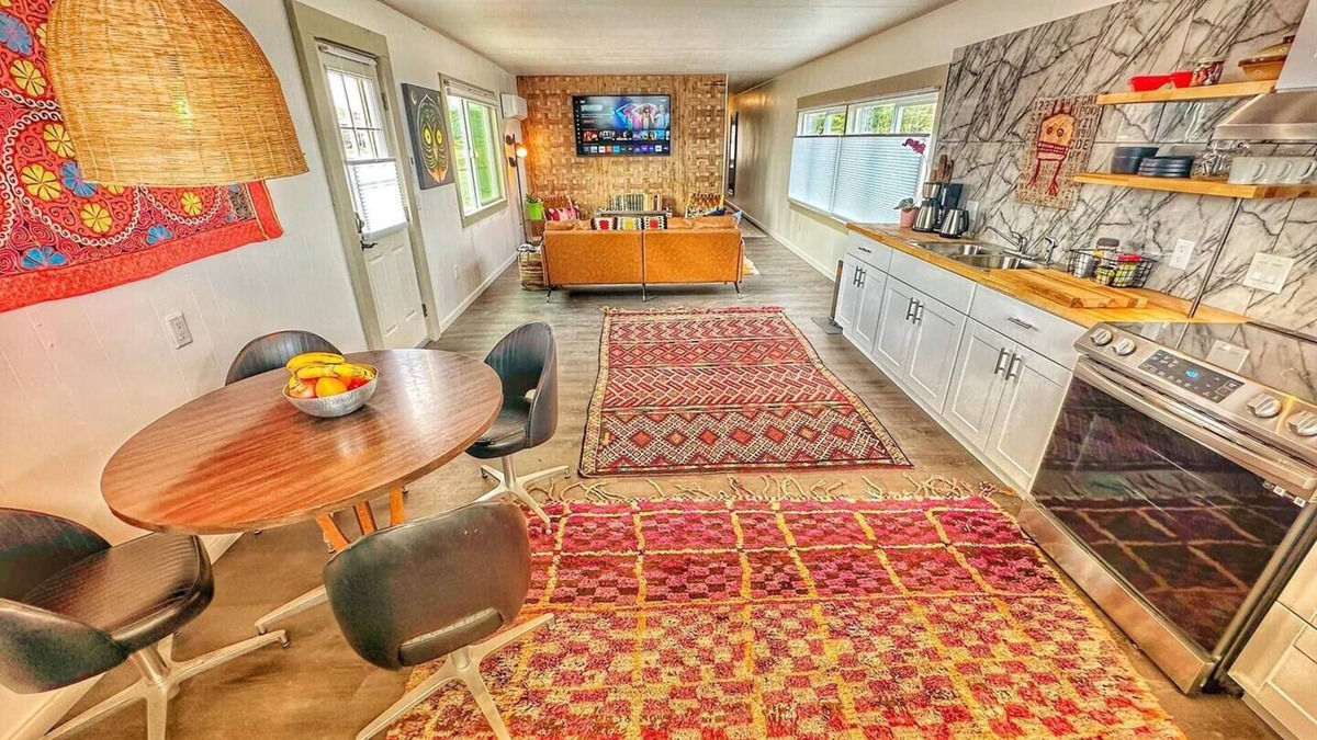Cottonwood-Verde Village House | Art-filled retreat 15 mins from Sedona