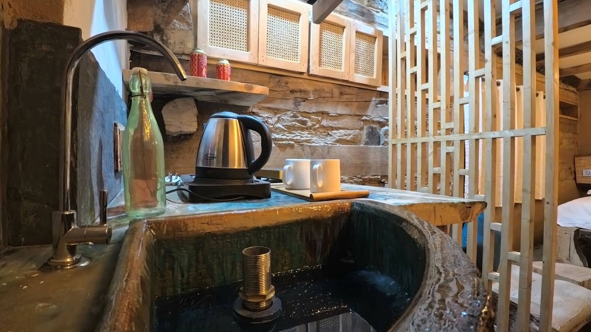 Manali Villa | ART Village Naggar - Entire Kathkuni Villa