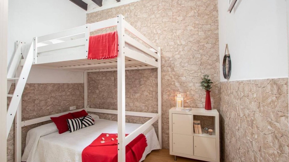 San Lorenzo Apartment | Arte de la Seda by Sevillaluxurysuites