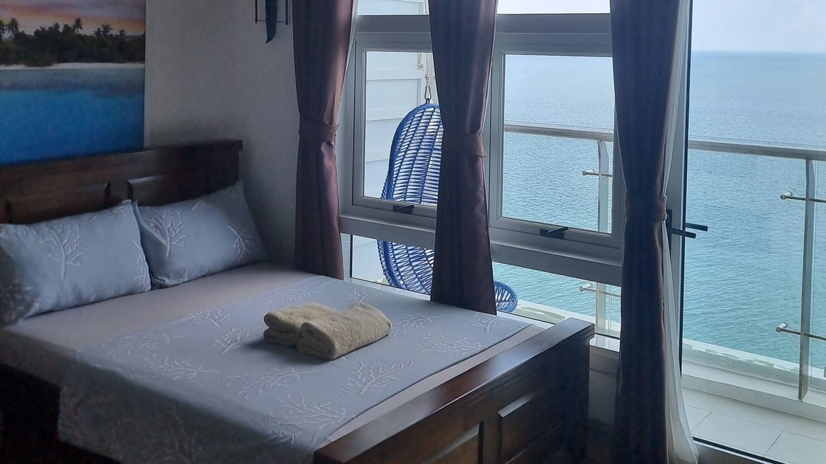 Punta Engano Apartment | Arterra B: OceanFront, fast WiFi, NFlix, kitchen