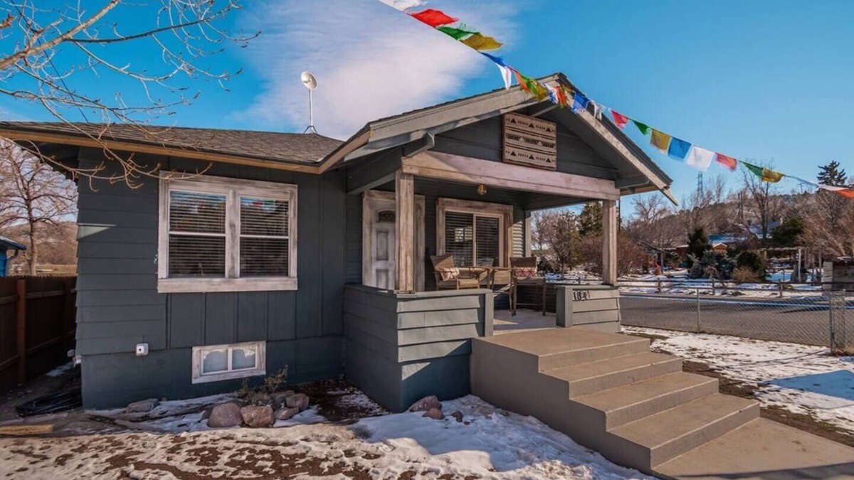 Pocatello House | Artful Cake House Retreat | Trails & Park Nearby