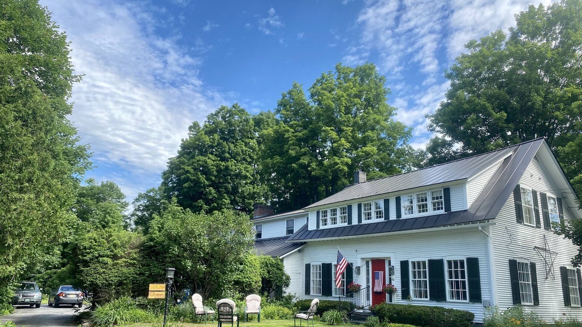 Montpelier Apartment | Artful Lodging 1st Fl'r 2 Bedroom Apt in Civil War Infirmary Home Montpelier VT