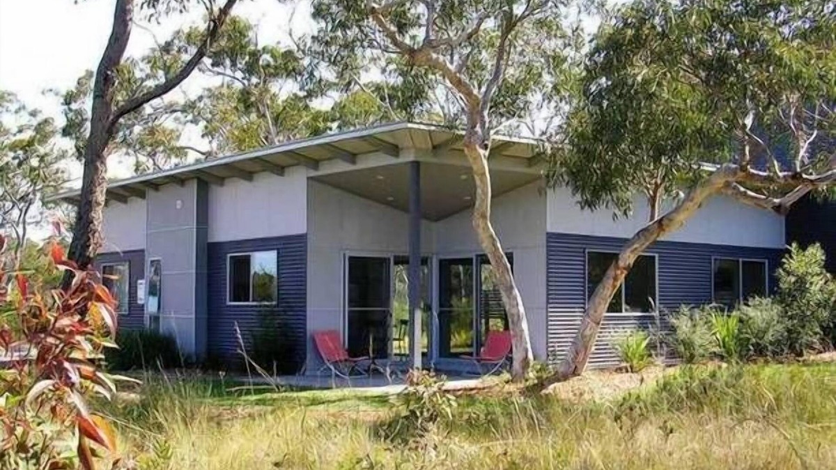 Worrowing Heights House | Arthouse Accommodation