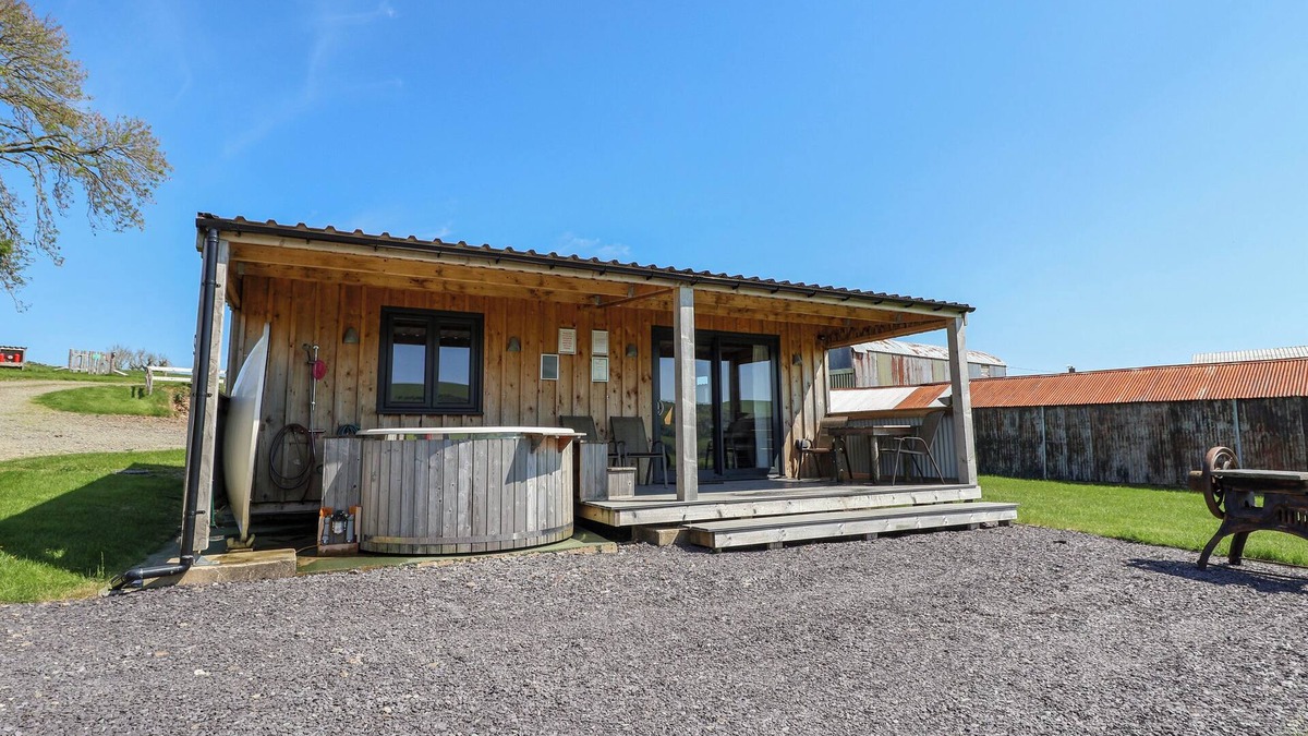 Cilcain Cottage | ARTHUR, romantic, country holiday cottage, with hot tub in Cilcain