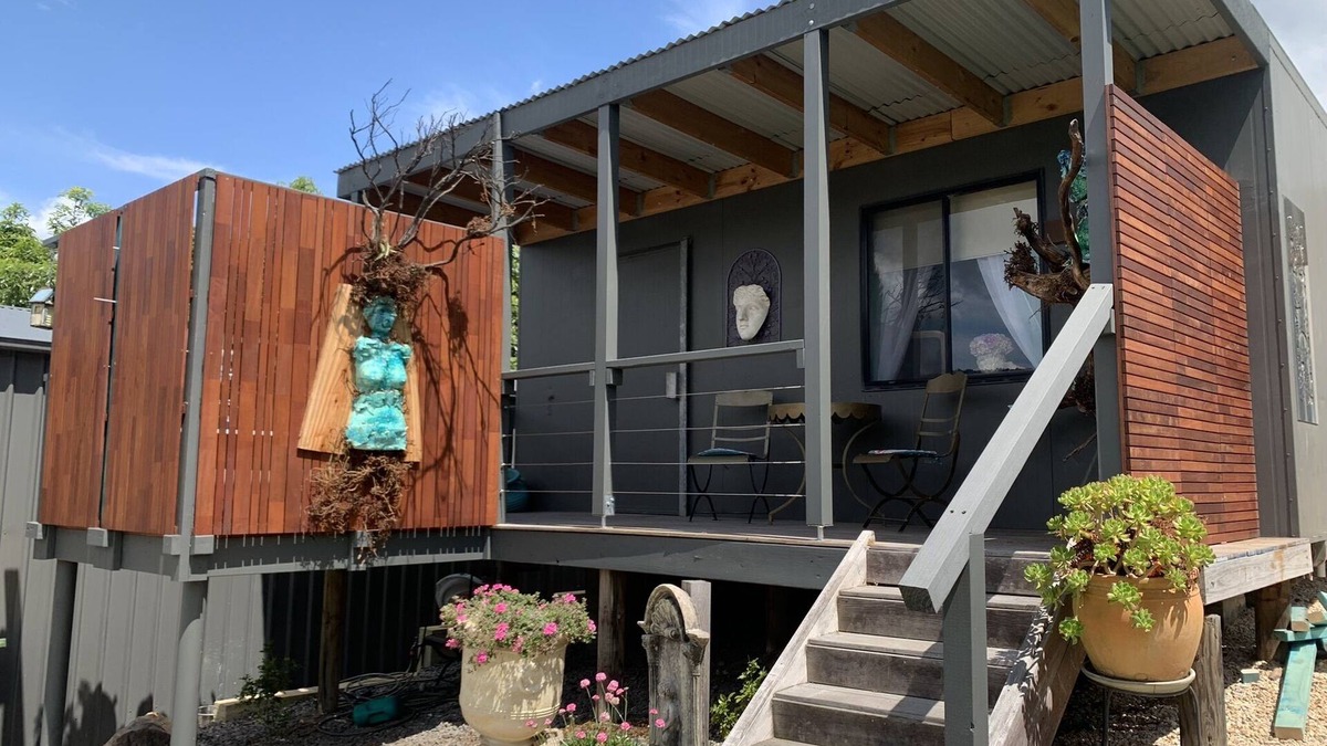 Paterson Cabin | Artist Cabin and Sculpture Garden