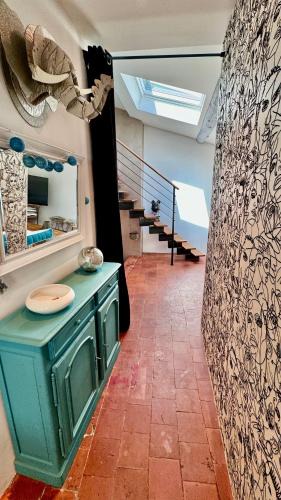 Aix-en-Provence Historic Centre Apartment | artist plein centre ville historique