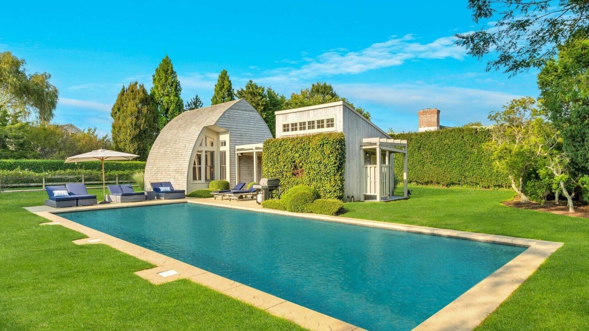 Sagaponack House | Artist Retreat with private pool in the Hamptons