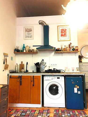 Vake Apartment | Artist's Cave in Vake, Tbilisi