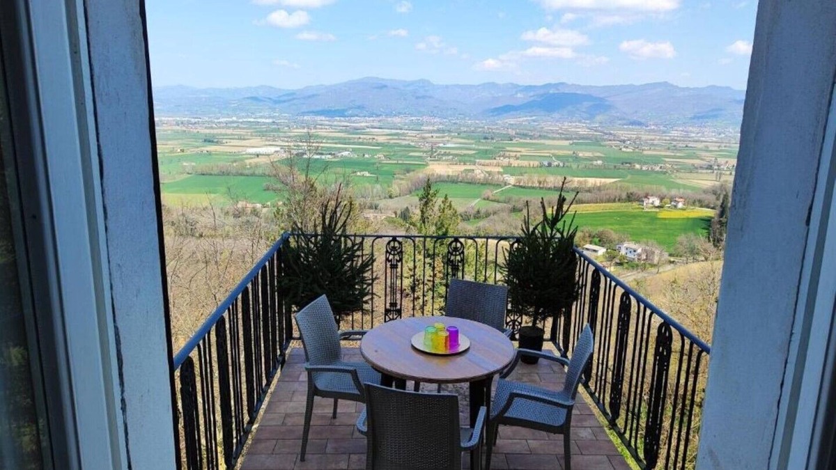 Santa Reparata House | Artists' House - Historic home with panoramic terrace.