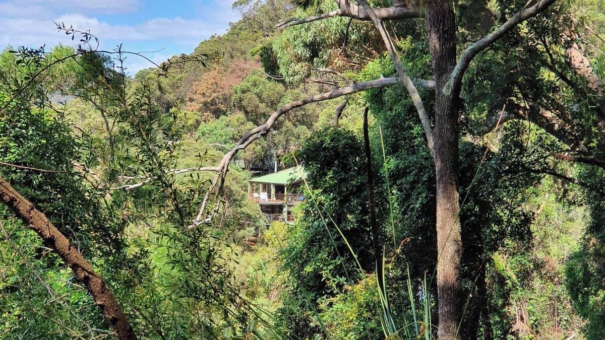 Bar Point House | Artists Retreat - Boat Access Only