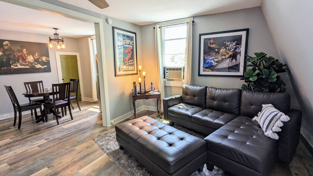 Brooksville Apartment | Artsy Coastal Apartment